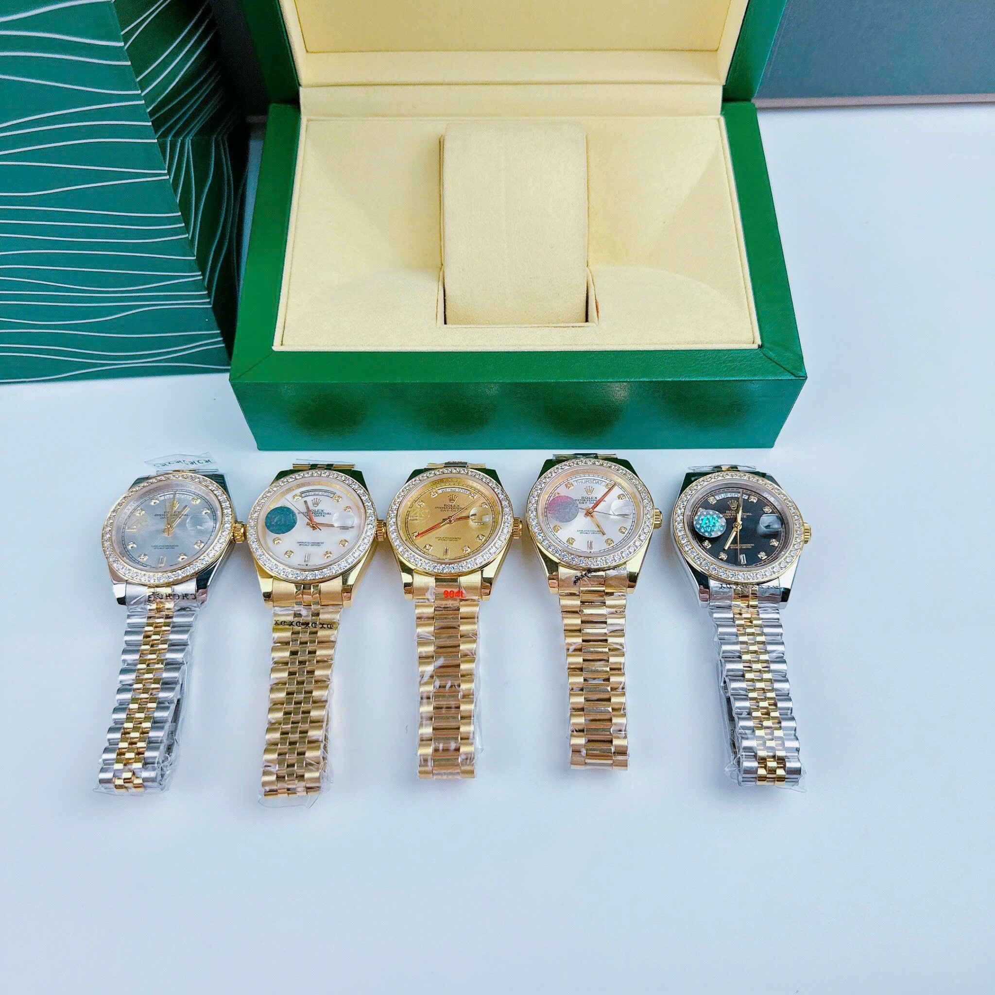 Đồng Hồ Rolex 2 Lịch |Nam Giới |Mặt Trắng |Đính Đá |Dây Kim Loại Vàng Gold |Máy Cơ (Automatic) |Size 41mm |donghogiatot.vn