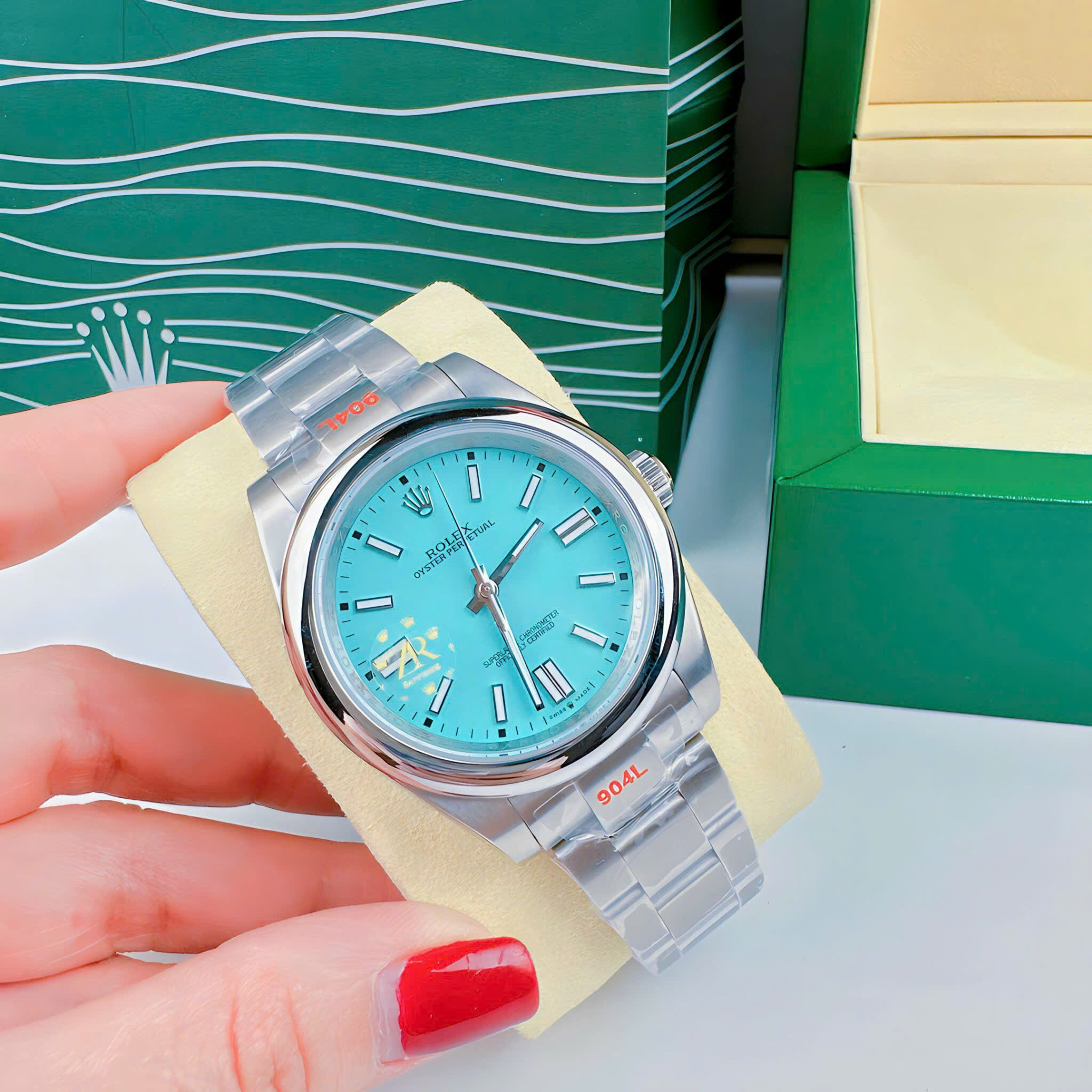 Đồng Hồ Rolex Oyster Perpetual |Nam Giới |Mặt Xanh Ngọc |Dây Kim Loại Silver |Máy Cơ (Automatic) |Size 41mm |donghogiatot.vn