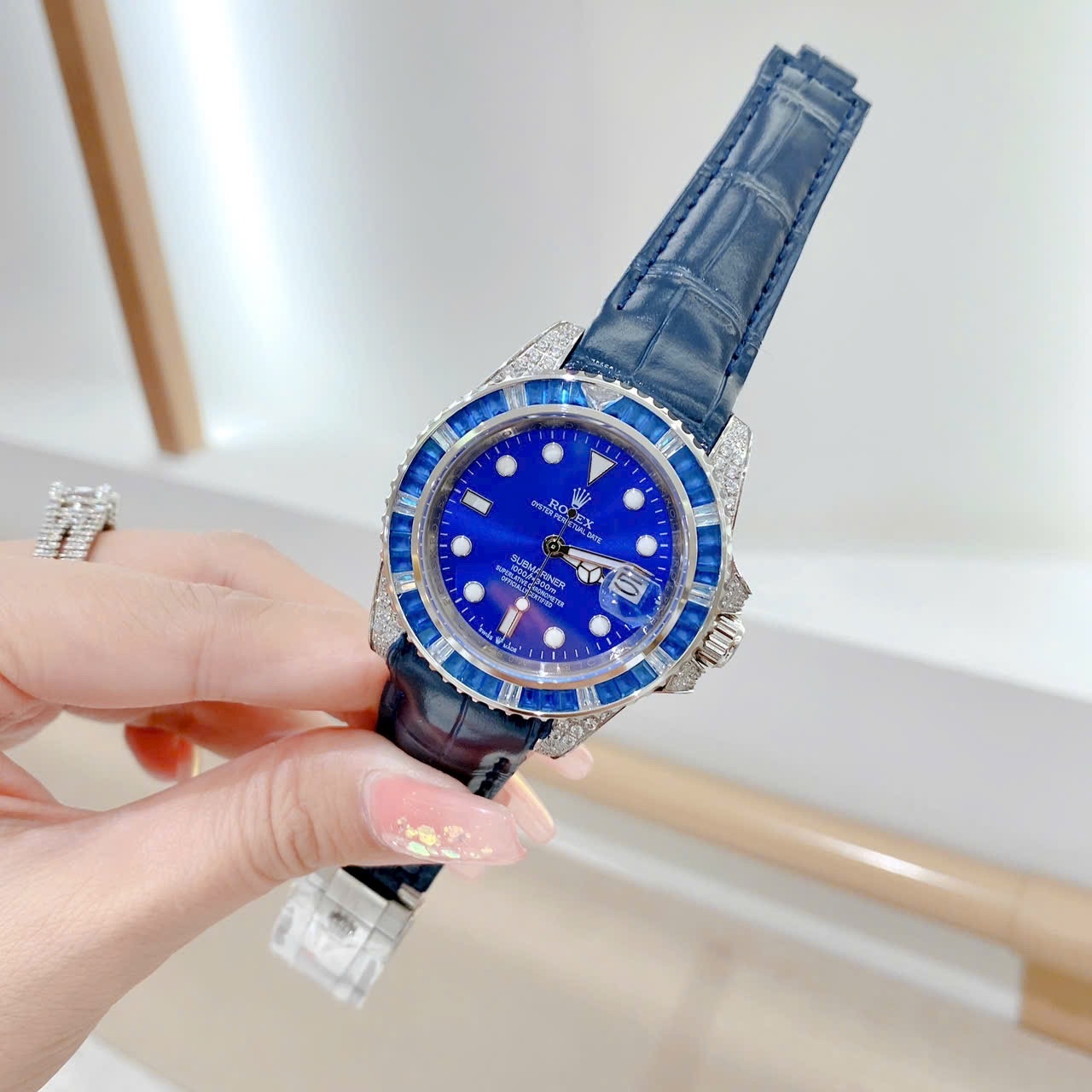 Đồng Hồ Rolex Submariner |Nam Giới |Đính Đá Ruby |Dây Da Xanh Dương |Máy Cơ (Automatic) |Size 41mm |donghogiatot.vn