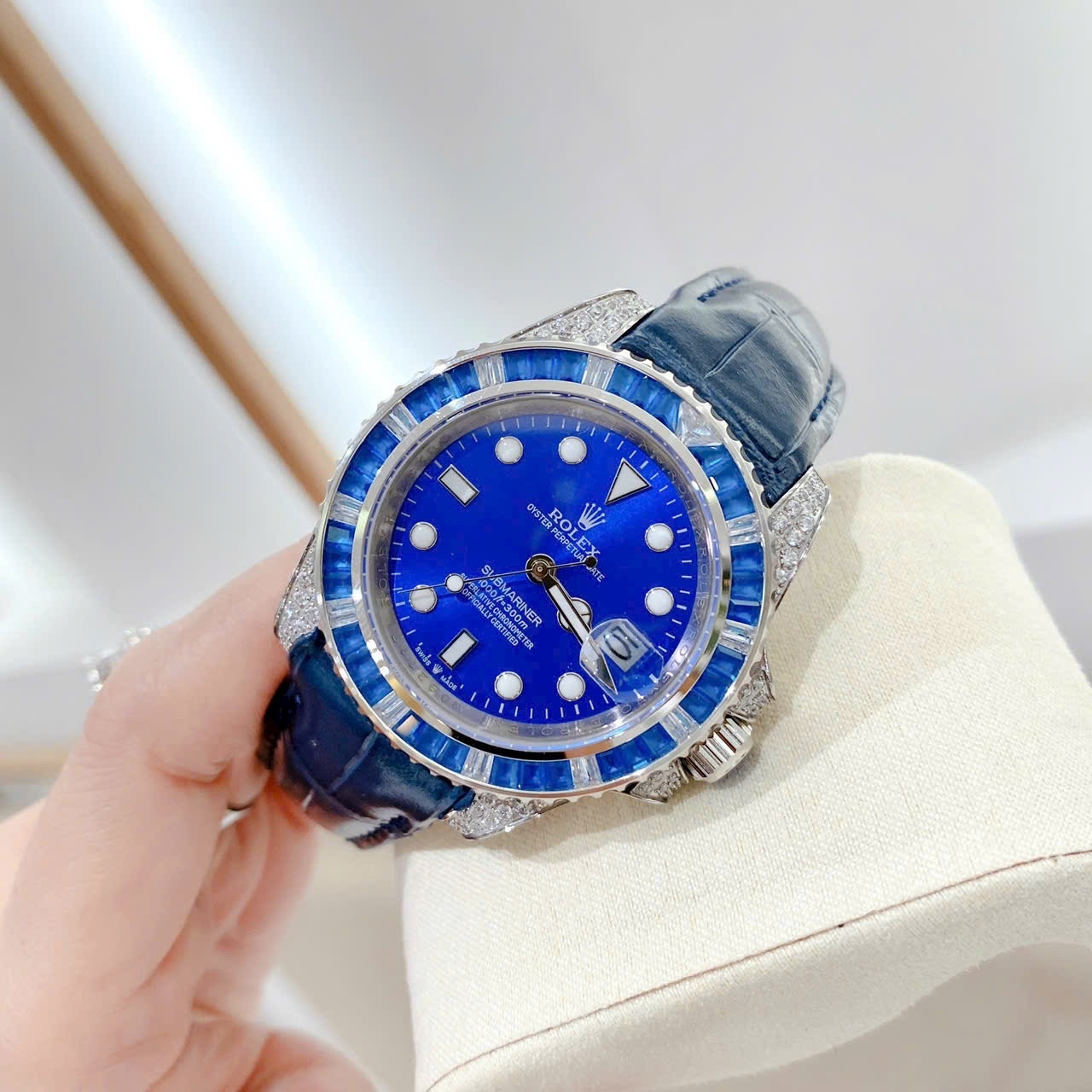 Đồng Hồ Rolex Submariner |Nam Giới |Đính Đá Ruby |Dây Da Xanh Dương |Máy Cơ (Automatic) |Size 41mm |donghogiatot.vn