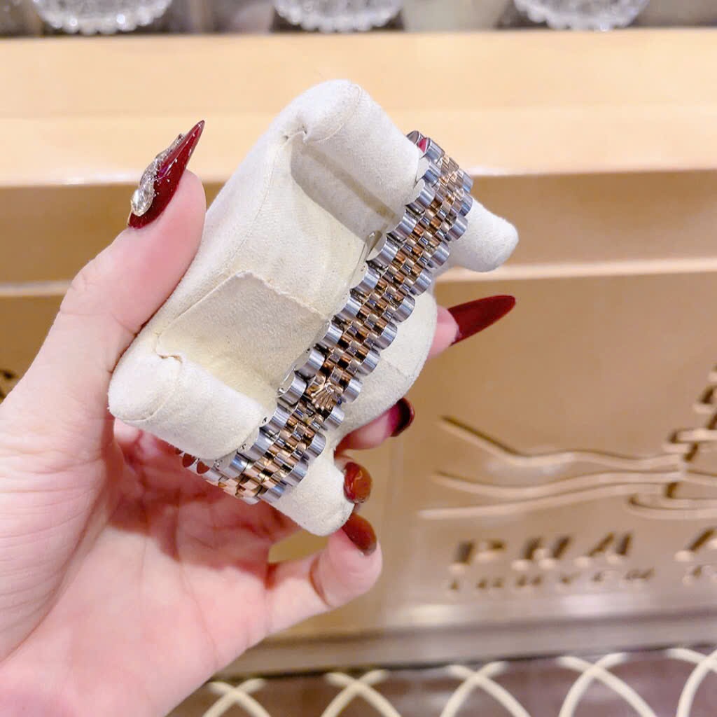 Đồng Hồ Rolex Mặt Số La Mã |Nữ Giới |Đen |Niềng Khía |Dây Kim Loại Demi |Máy Pin (Máy Quartz) |Size 31mm |donghogiatot.vn