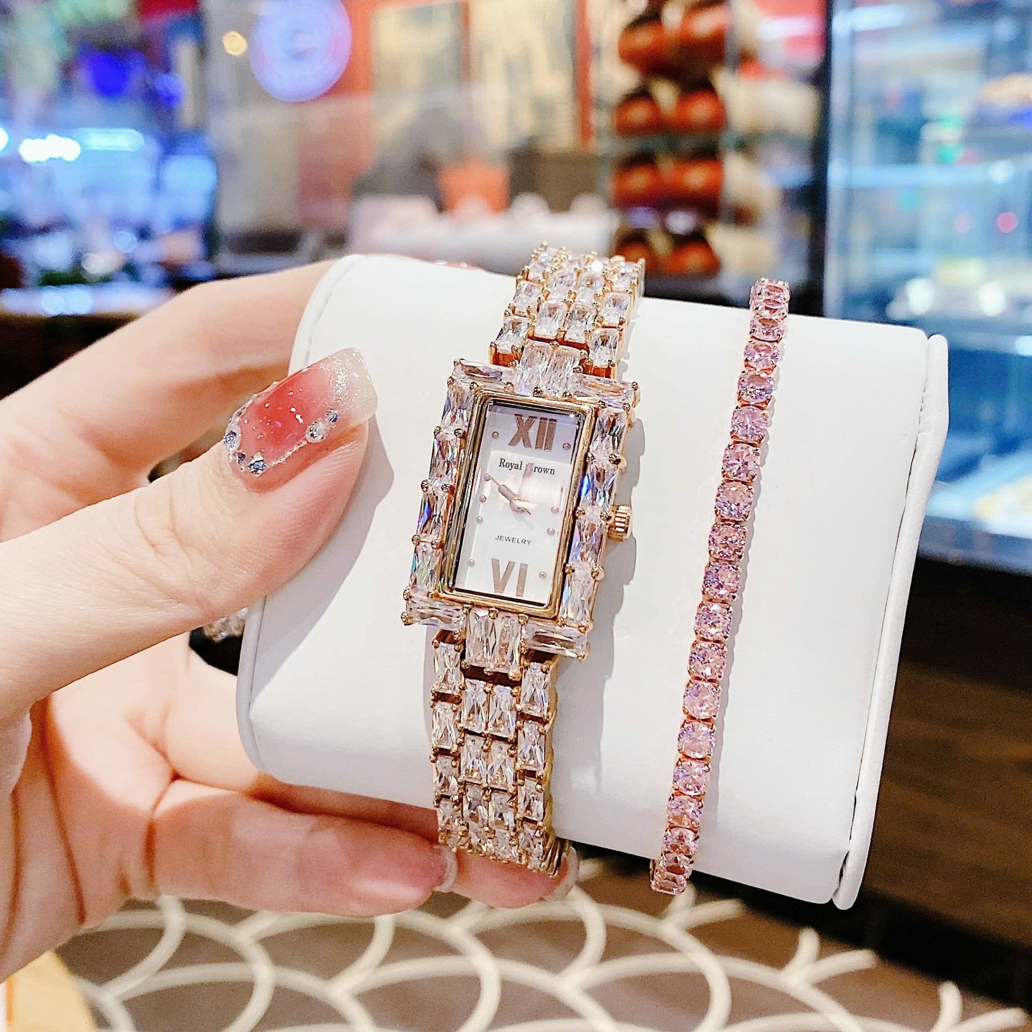 Đồng Hồ Royal Crown Mặt Chữ Nhật |Nữ Giới |Rose Gold |Lắc Tay Đính Đá |Máy Pin (Quartz) |Size 20x34mm |donghogiatot.vn