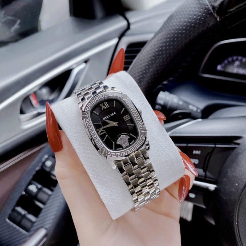 Đồng Hồ Versace Couture |Nữ Giới |Mặt Chữ Nhật Đen |Dây Kim Loại Silver |Máy Pin (Quartz) |Size 30x38mm |donghogiatot.vn