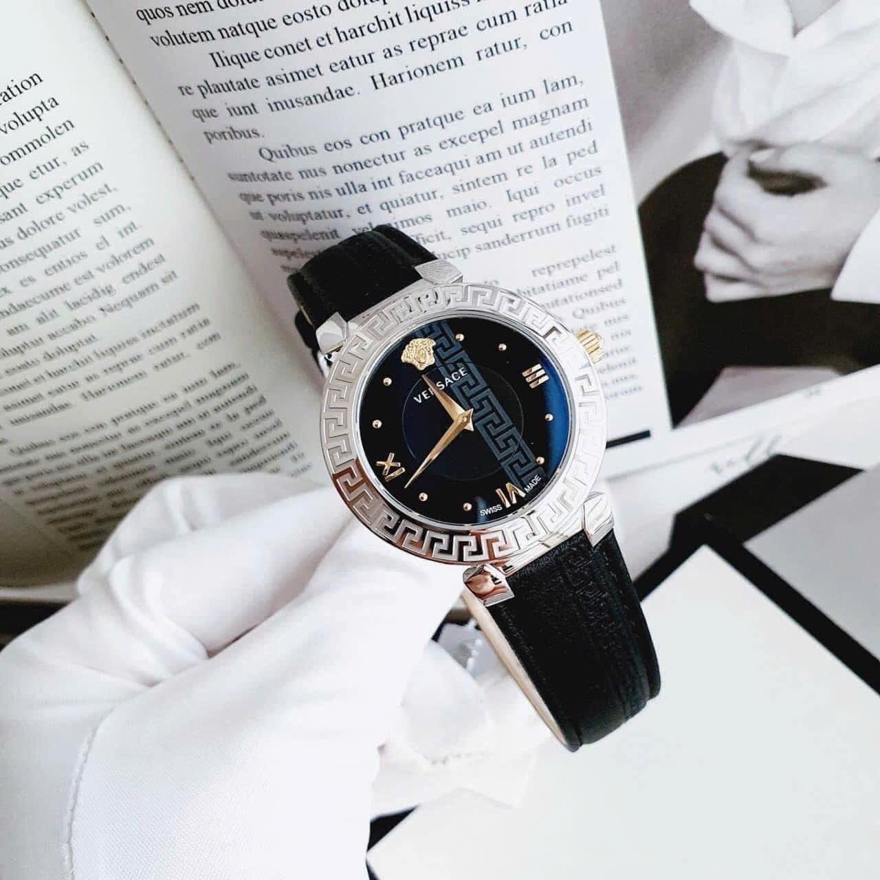 Đồng Hồ Versace Daphnis |Nữ Giới |Mặt Tròn |Silver |Dây Da Đen |Máy Pin (Quartz) |Size 35mm |donghogiatot.vn