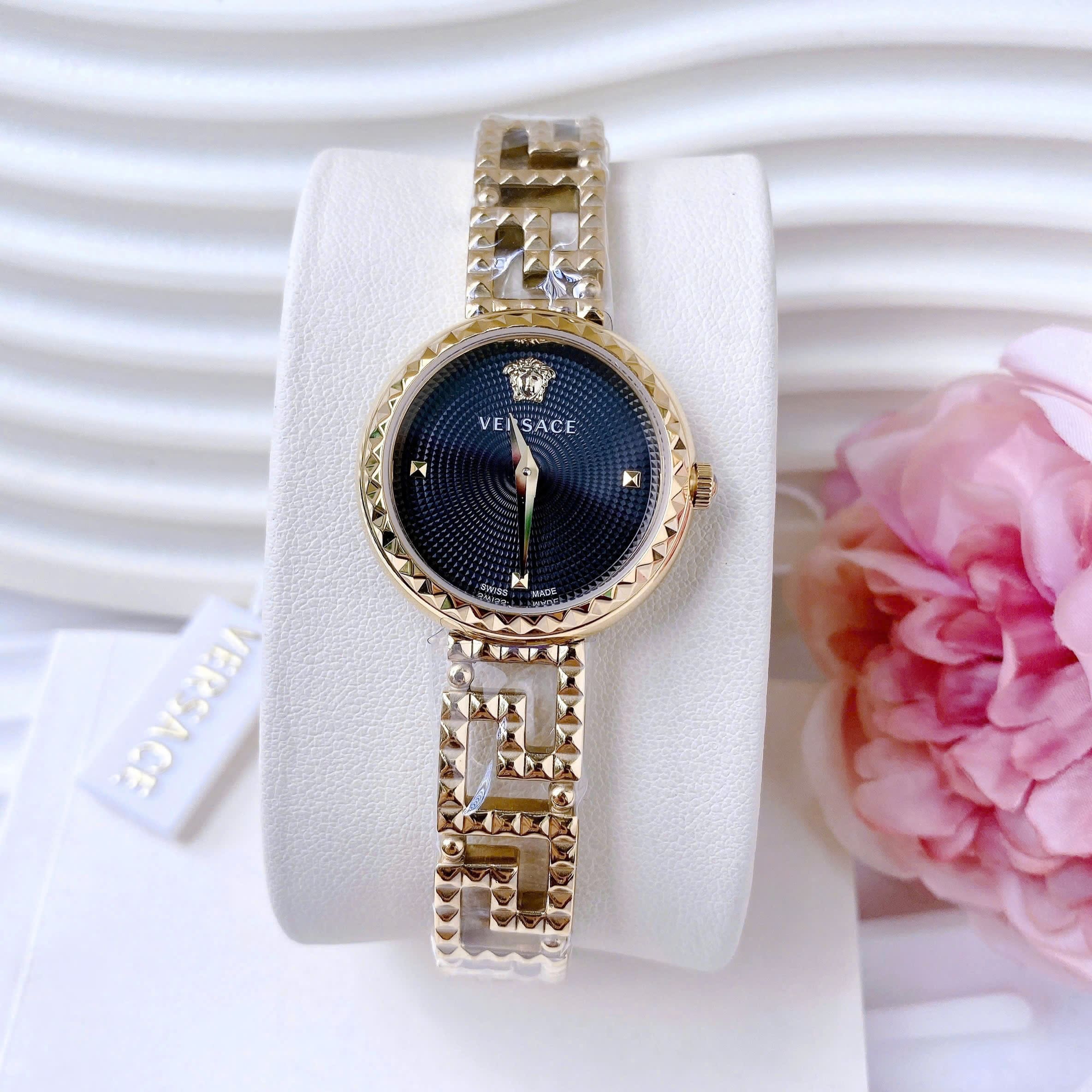 Đồng Hồ Versace Greca Goddess |Nữ Giới |Mặt Đen |Dây Kim Loại Vàng Gold |Máy Pin (Quartz) |Size 28mm |donghogiatot.vn