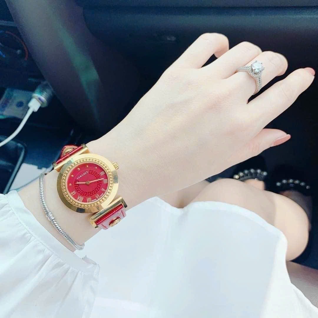 Đồng Hồ Versace Vanity |Nữ Giới |Mặt Đỏ |Rose Gold |Dây Da Đỏ |Máy Pin (Quartz) |Donghogiatot.vn