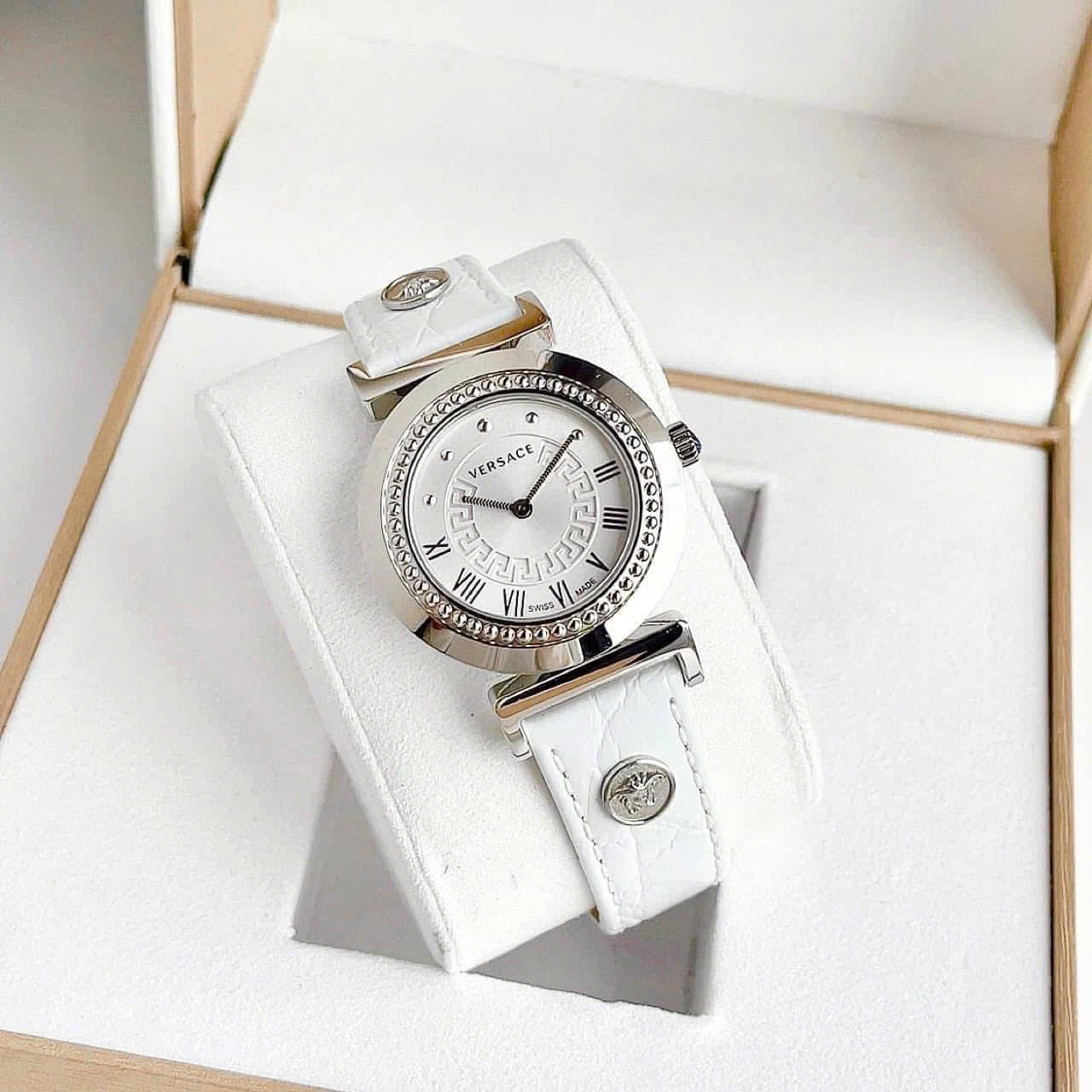 Đồng Hồ Versace Vanity |Nữ Giới |Trắng Silver |Dây Da Màu Trắng |Máy Pin (Quartz) |Size 35mm |donghogiatot.vn