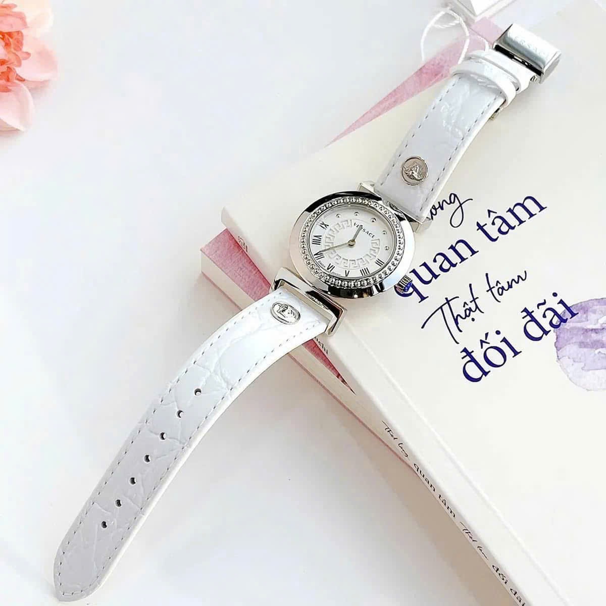 Đồng Hồ Versace Vanity |Nữ Giới |Trắng Silver |Dây Da Màu Trắng |Máy Pin (Quartz) |Size 35mm |donghogiatot.vn