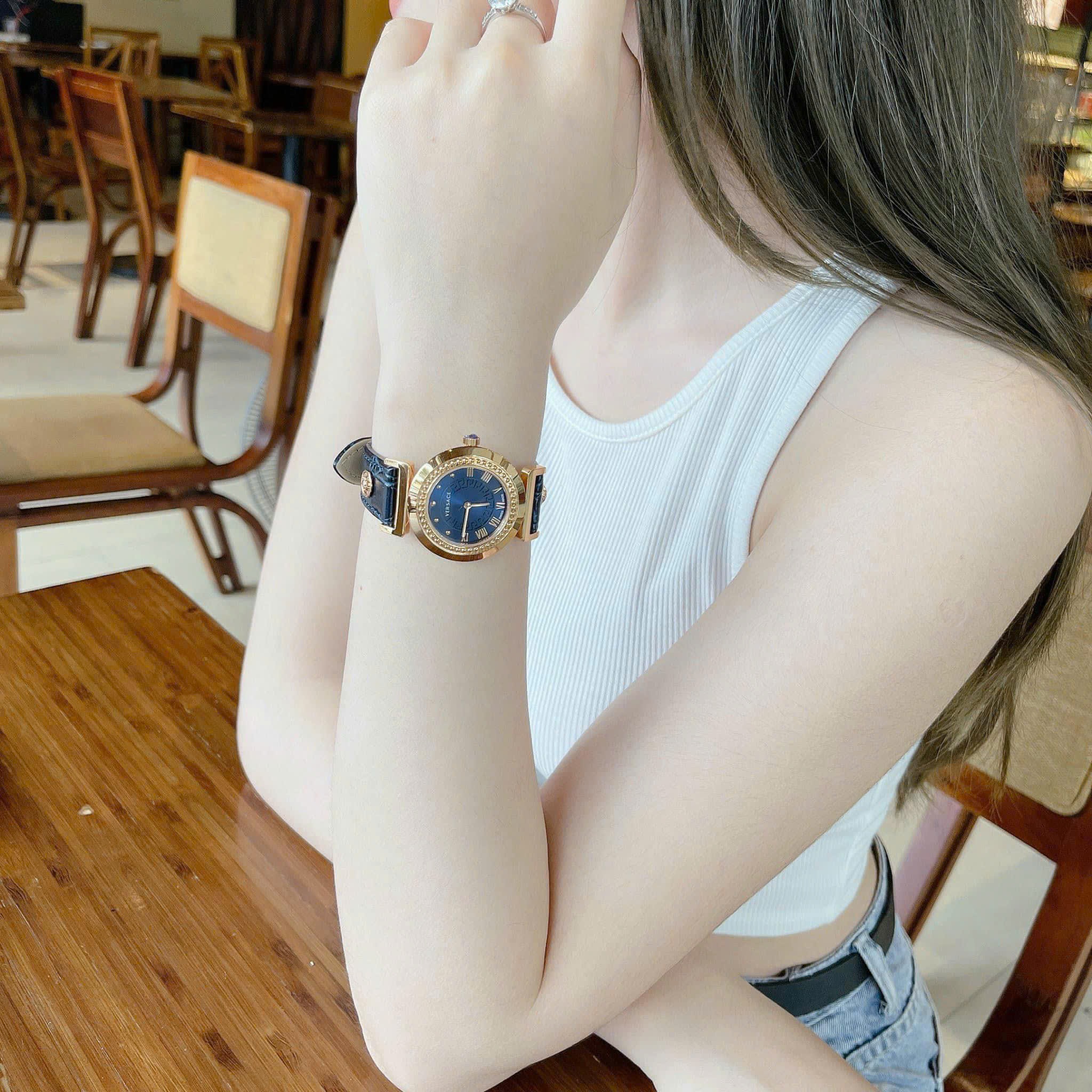 Đồng Hồ Versace Vanity |Nữ Giới |Vàng Gold |Dây Da Xanh Dương |Máy Pin (Quartz) |Size 35mm |donghogiatot.vn