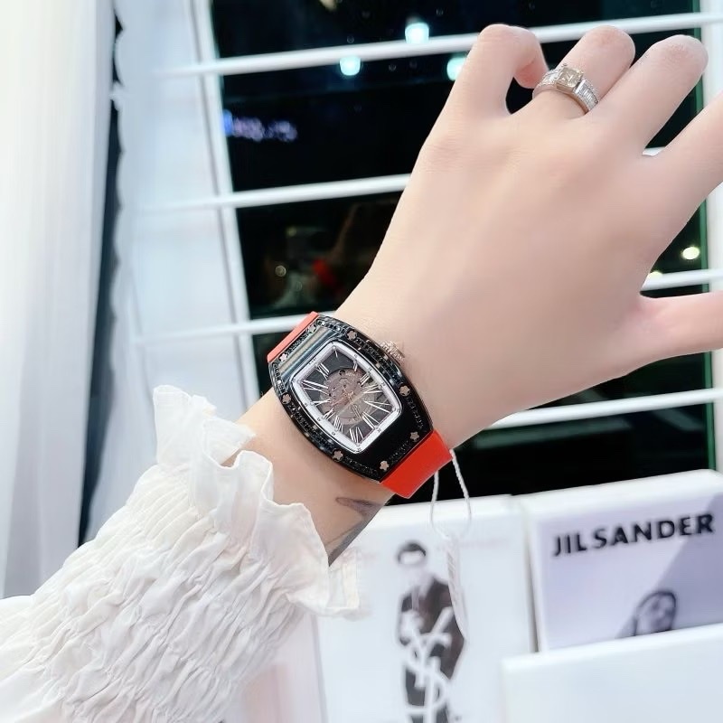 Đồng Hồ Xcer Đính Đá Đen |Nữ Giới |Mặt Oval |Lộ Máy |Dây Cao Su Đỏ |Máy Tự Động (Automatic) |Size 36mm |donghogiatot.vn