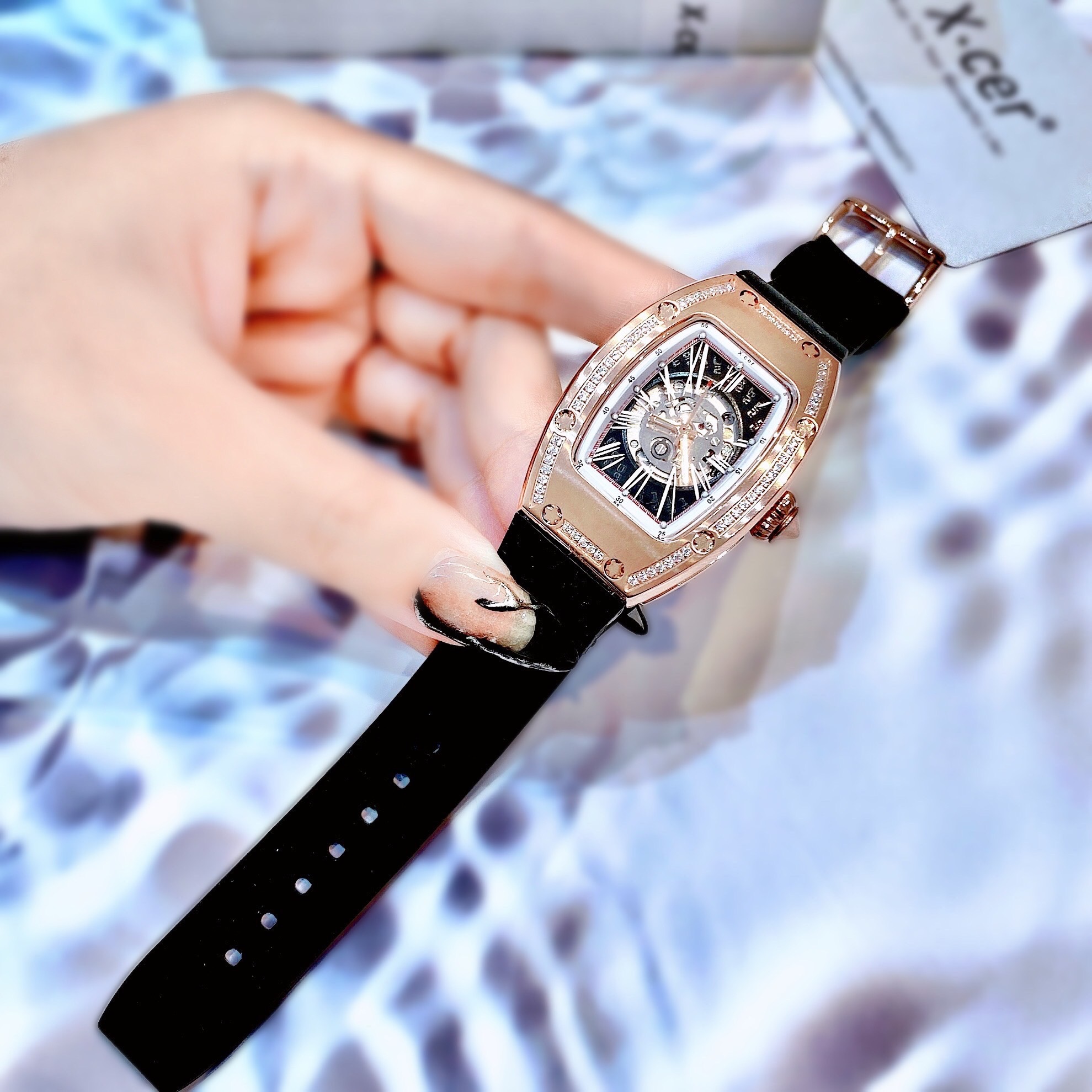 Đồng Hồ Xcer Lộ Cơ Skeleton |Nữ Giới |Rose Gold |Dây Silicone Đen |Máy Tự Động (Automatic) |Size 36mm |donghogiatot.vn