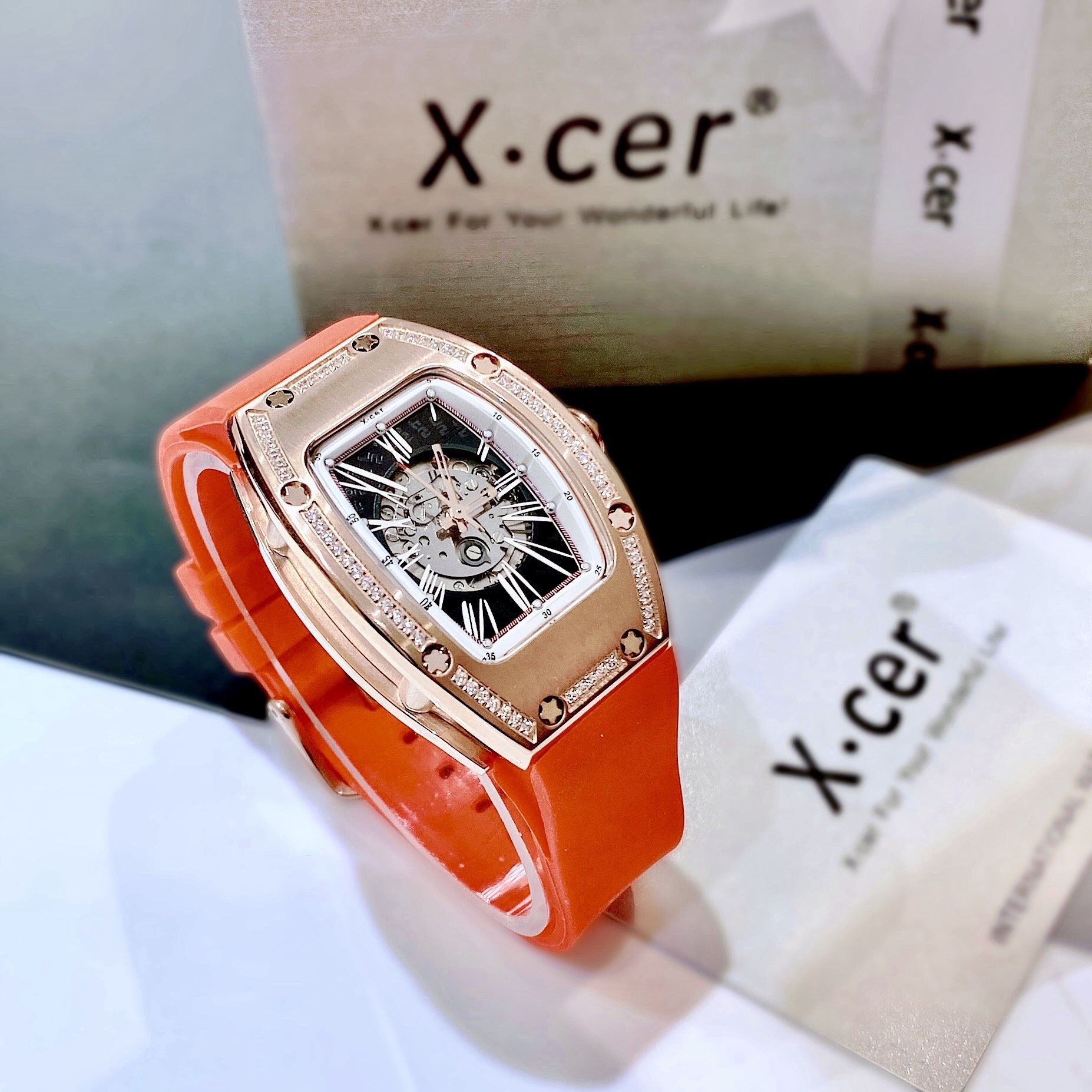 Đồng Hồ Xcer Lộ Máy |Nữ Giới |Mặt Chữ Nhật |Rose Gold |Dây Silicone Đỏ |Máy Tự Động (Automatic) |Size 36mm |donghogiatot.vn