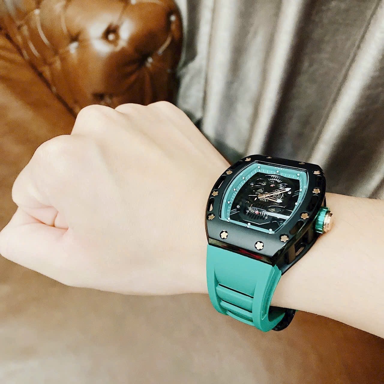 Đồng Hồ Xcer Mặt Đầu Lâu |Nam Giới |Oval |Full Đen |Dây Cao Su Xanh Lá |Máy Pin (Quartz) |Size 42mm |donghogiatot.vn