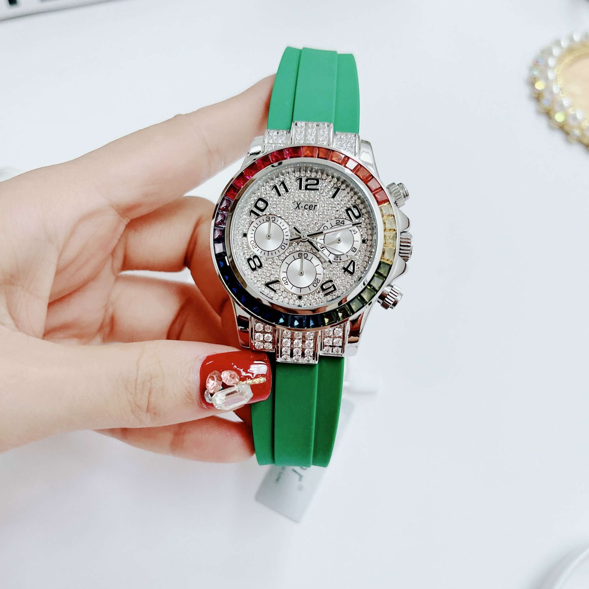 Đồng Hồ Xcer Rainbow |Nữ Giới |Đính Đá Silver |Dây Silicone Xanh Lá |Máy Pin (Quartz) |Size 38mm |donghogiatot.vn