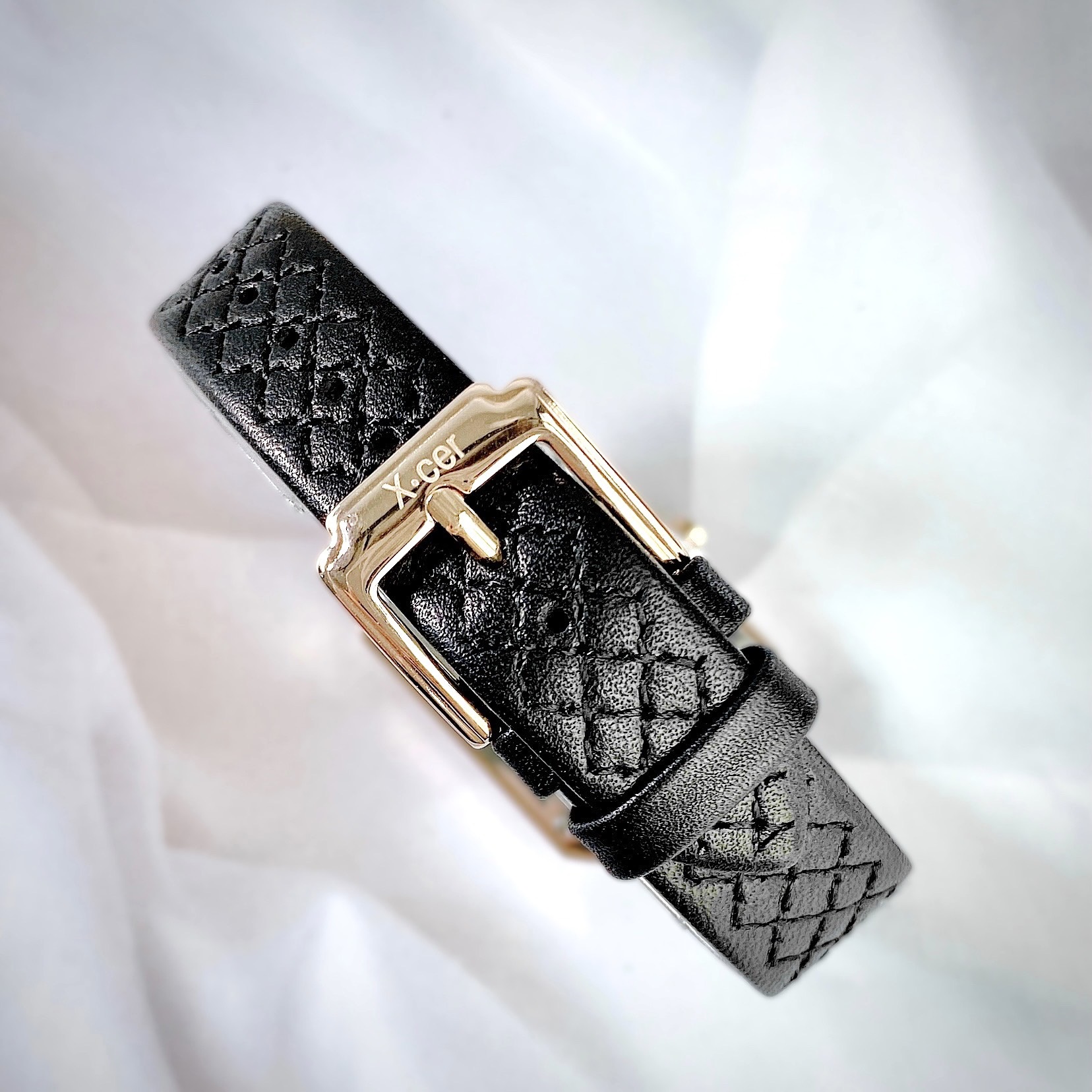 Đồng Hồ Xcer Tựa Chanel |Nữ Giới |Mặt Chữ Nhật |Đính Đá |Rose Gold |Dây Da Đen |Máy Pin (Quartz) |Size 28mm |donghogiatot.vn