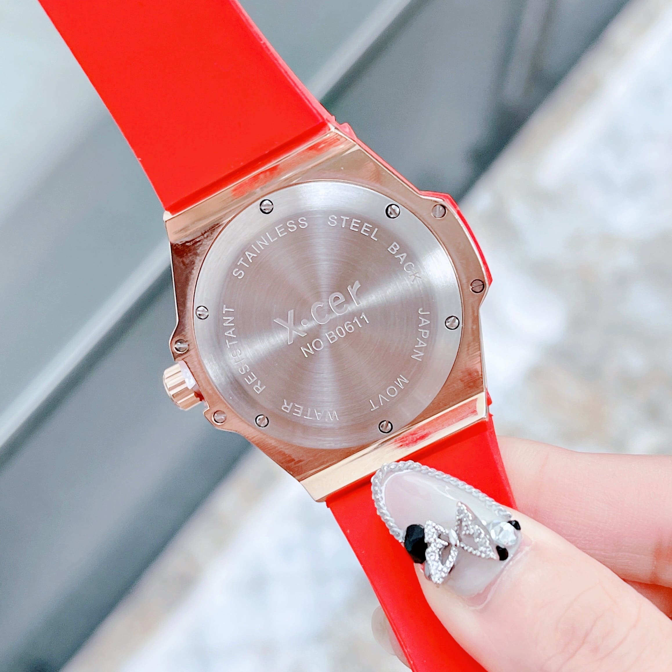 Đồng Hồ Xcer Tựa Hublot |Nữ Giới |Đính Đá Rose Gold |Dây Silicone Đỏ |Máy Pin (Quartz) |Size 36mm |donghogiatot.vn