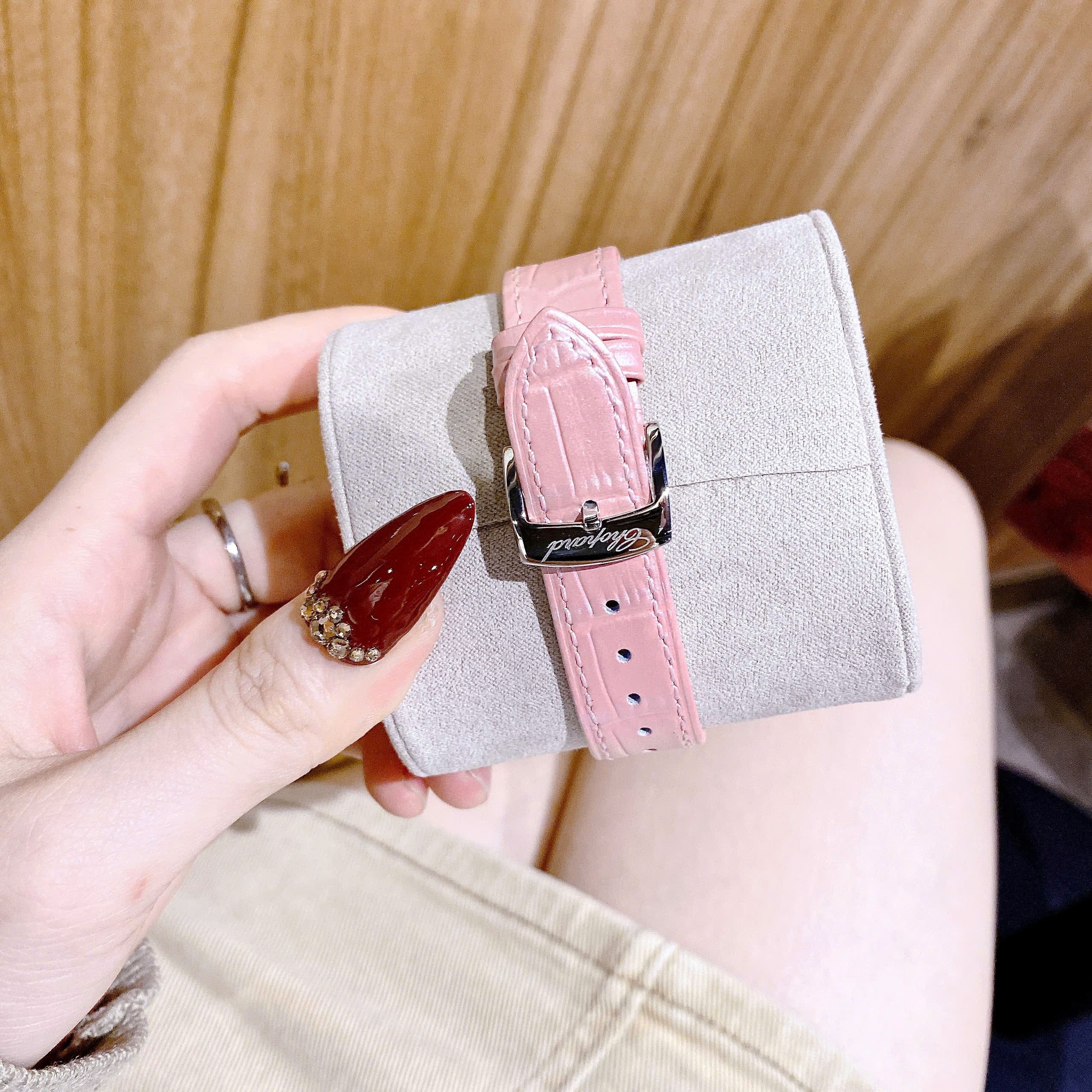 Đồng Hồ Chopard Happy Sport |Nữ Giới |Mặt Xà Cừ |Dây Da Màu Hồng |Máy Pin (Quartz) |Size 34mm |donghogiatot.vn