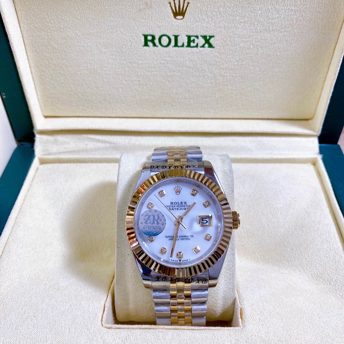 Đồng Hồ Rolex Niềng Khía |Nam Giới |Mặt Trắng |Dây Kim Loại Demi Vàng |Máy Pin (Máy Quartz) |Size 41mm |donghogiatot.vn