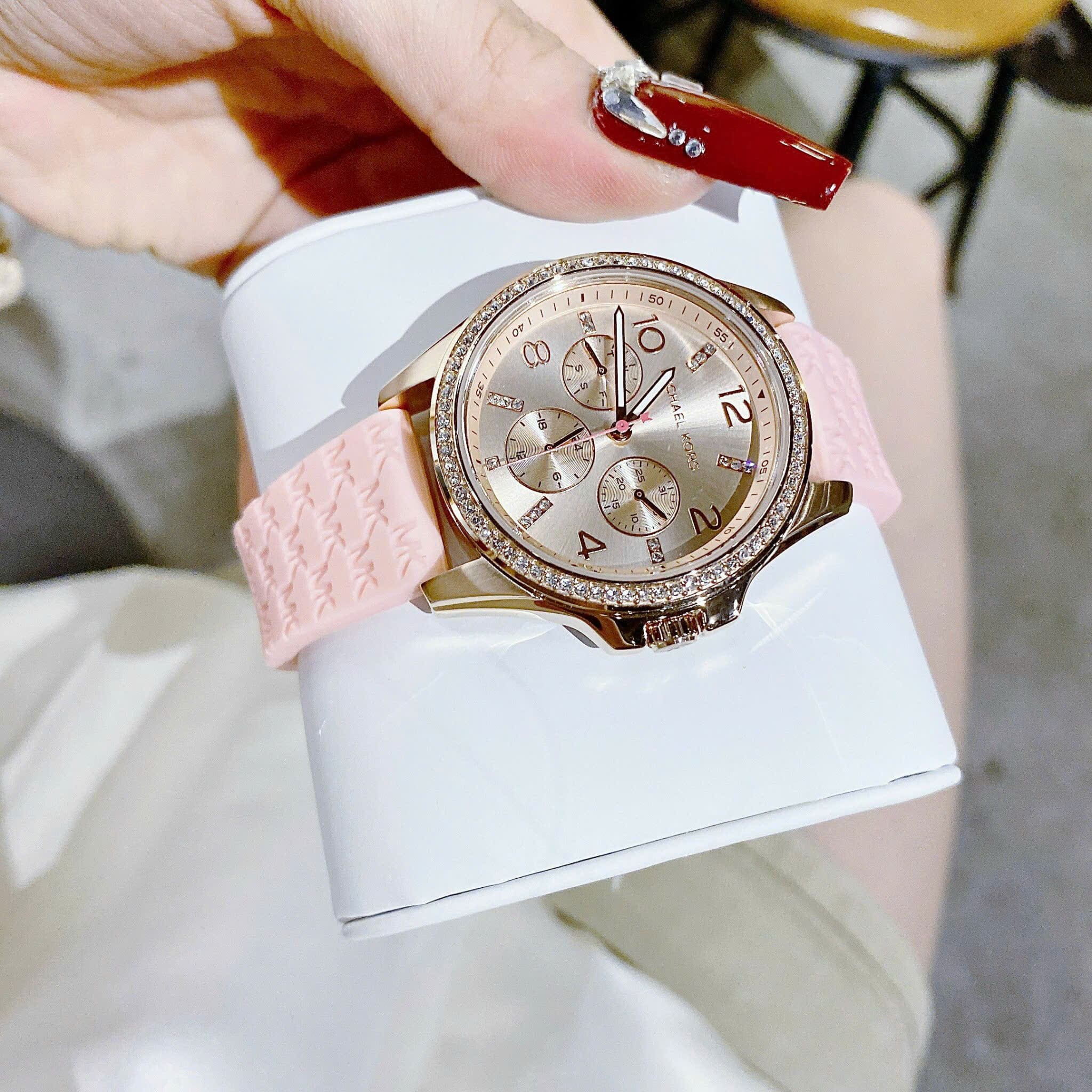 Đồng Hồ Michael Kors Mini Pilot |Nữ Giới |Rose Gold |Dây Silicone Hồng |Máy Pin (Quartz) |Size 36mm |donghogiatot.vn