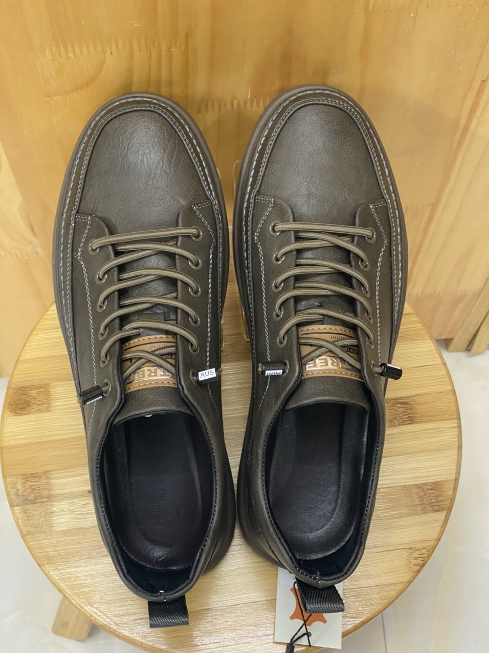 Giầy nam buộc dây kiểu converse
