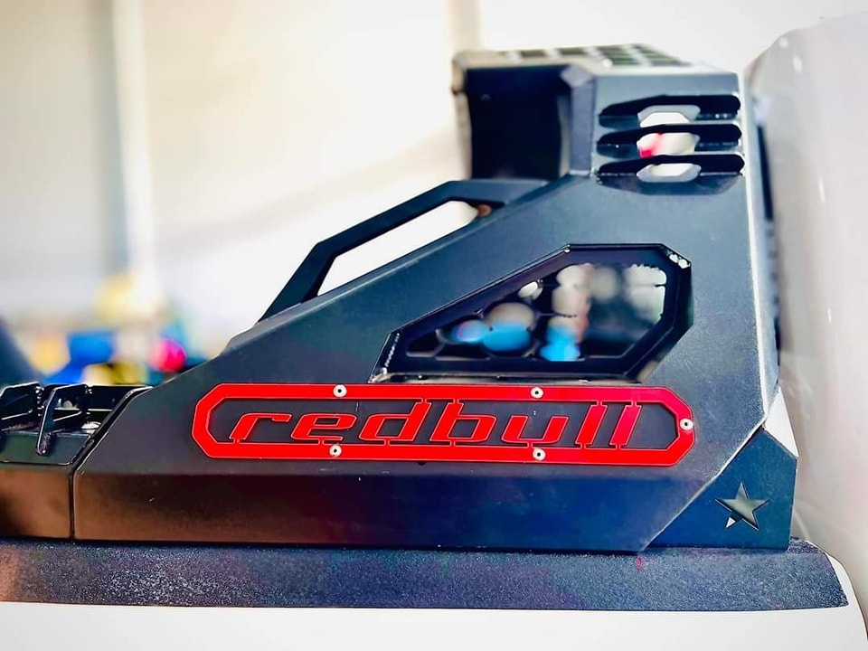 Vai Thể Thao Redbull lắp đặt cho Xe Bán Tải