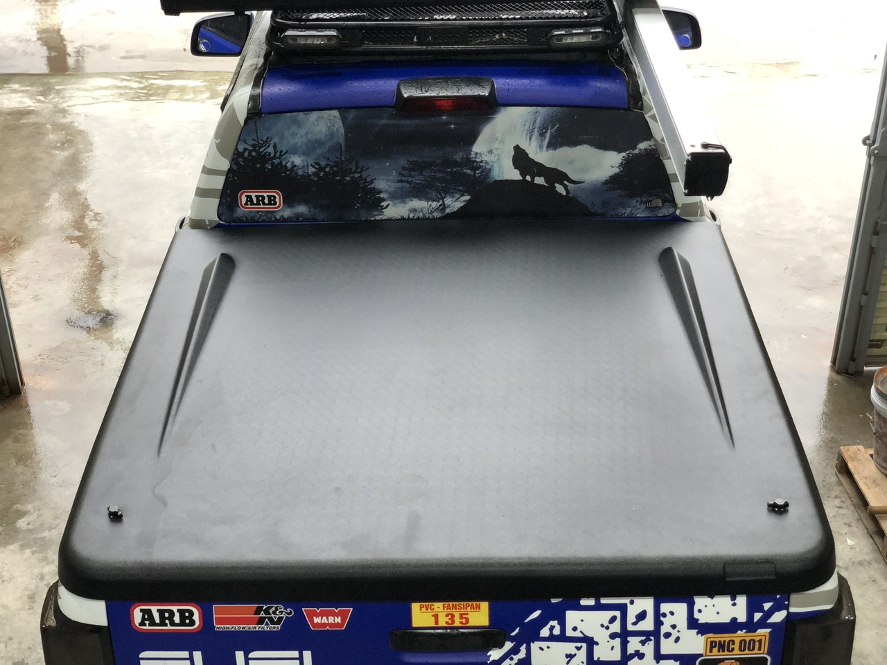 Nắp thùng thấp mở 45 độ chất liệu ABS