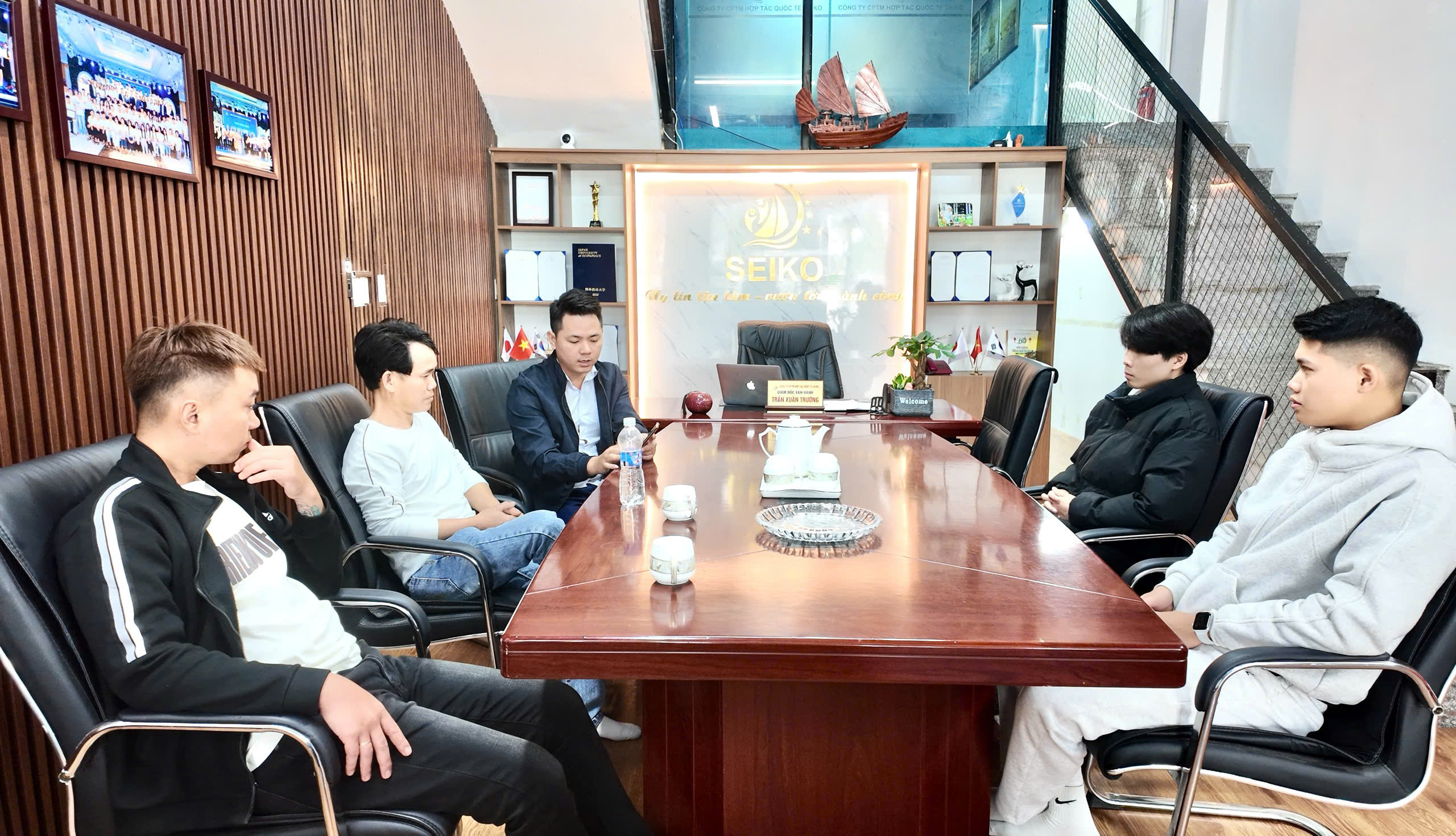 NGOÀI TRỜI LẠNH ☃️☃️ - SEIKO VẪN RẤT 