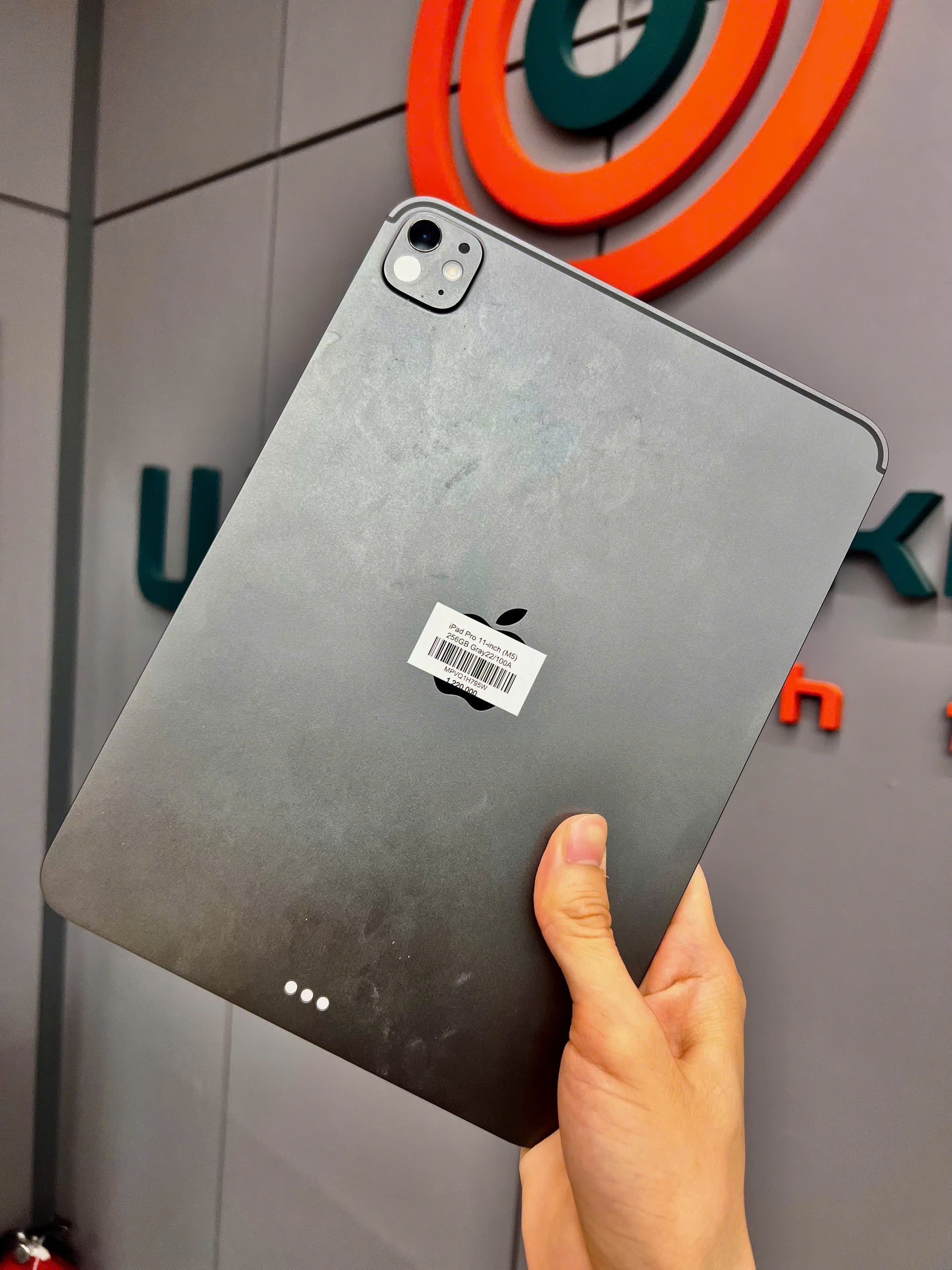 iPad Pro 11-inch (M5) 256GB Gray22/100A