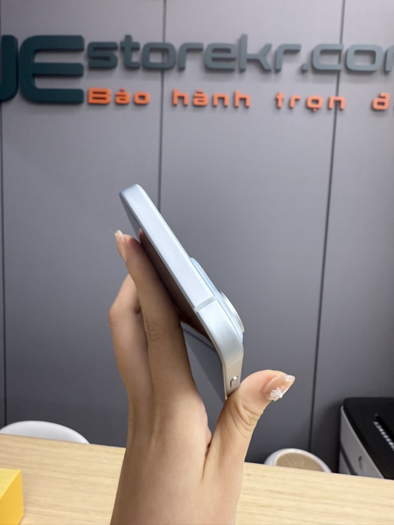 iPhone 15 256GB Blue 98%