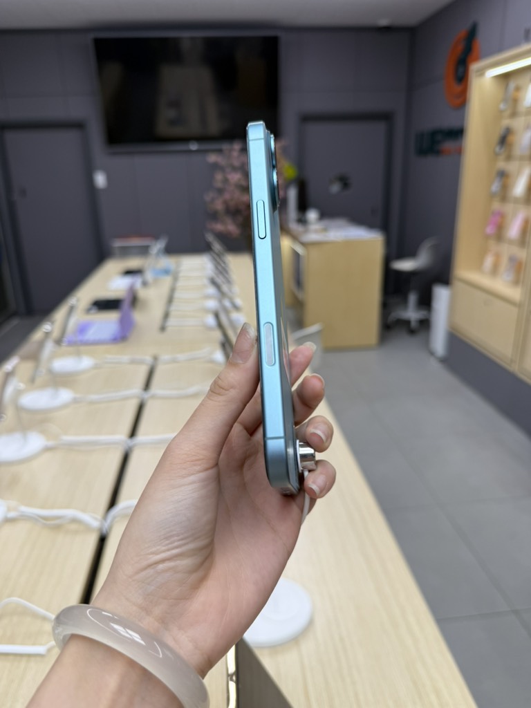 iPhone 16 plus 128gb Teal 100%