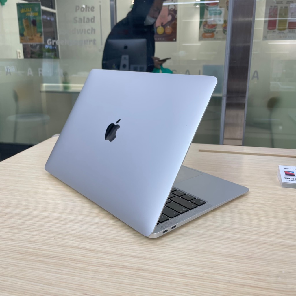 Macbook Air M1 RAM 8GB/ SSD 256GB Silver 97%