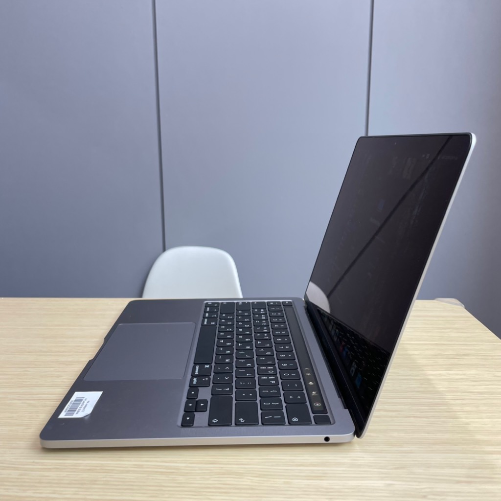 Macbook Pro 13inch M1 Gray ram16gb/1tb 94%