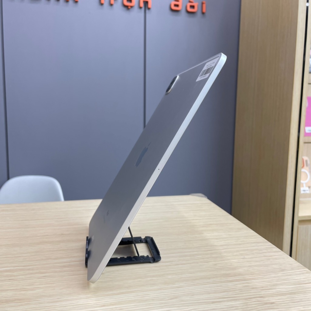 iPad Pro M1 11inch 512gb silver 95%