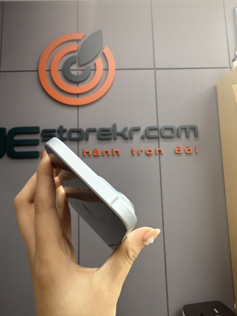 iPhone 15 128GB Blue 100%