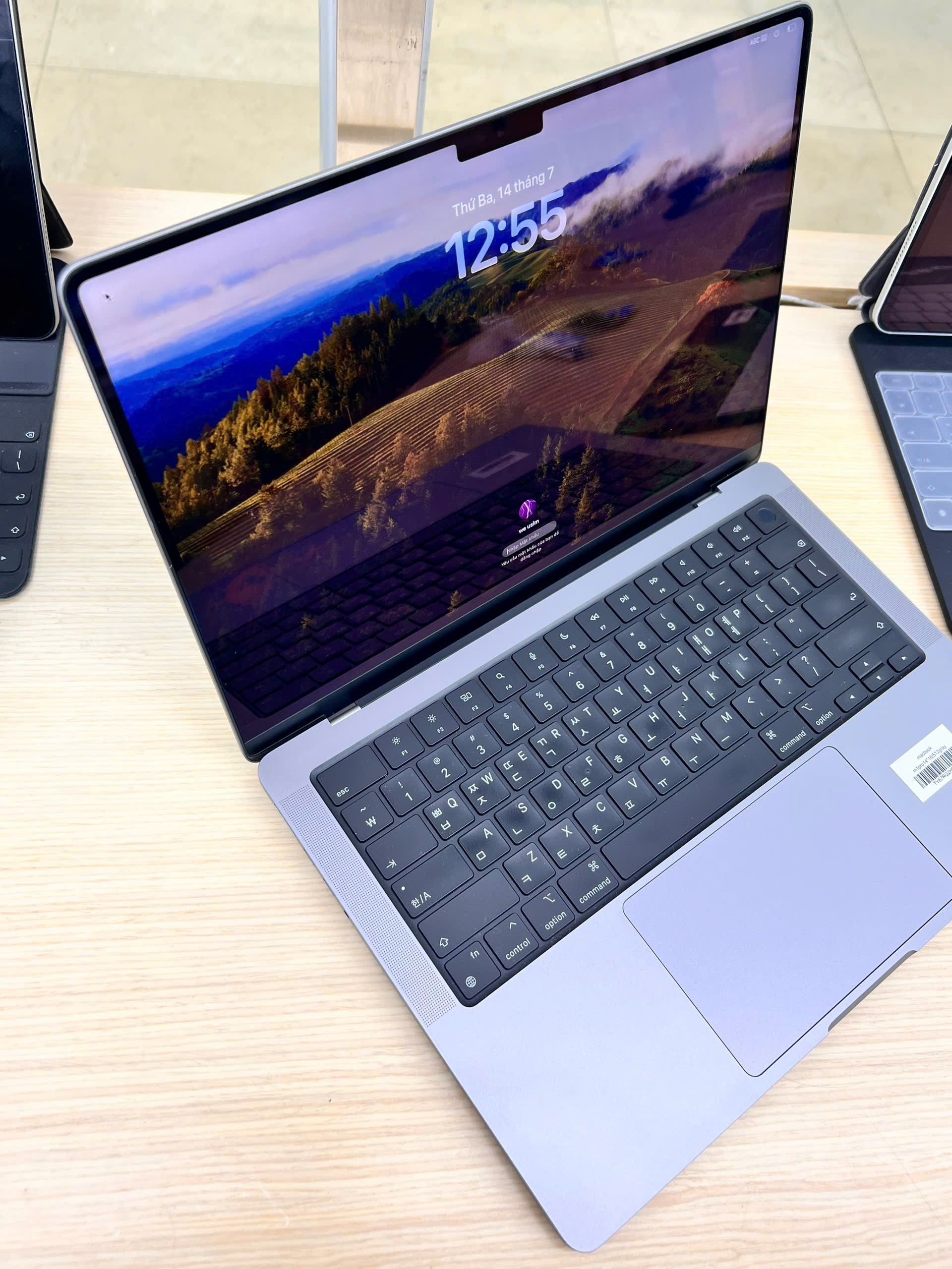 macbook m1pro14"16/512gray 79/90A