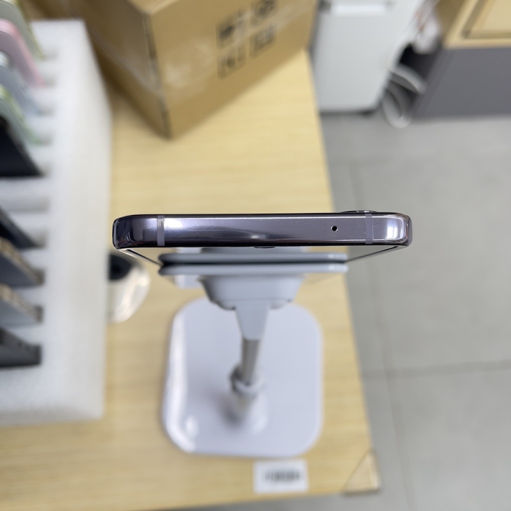 Samsung Zlip4 Purple 98%