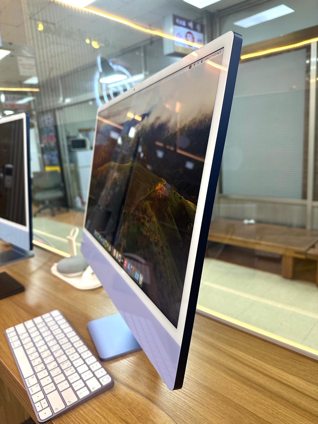 iMac Pro M1 2021 8GB/256GB Purple