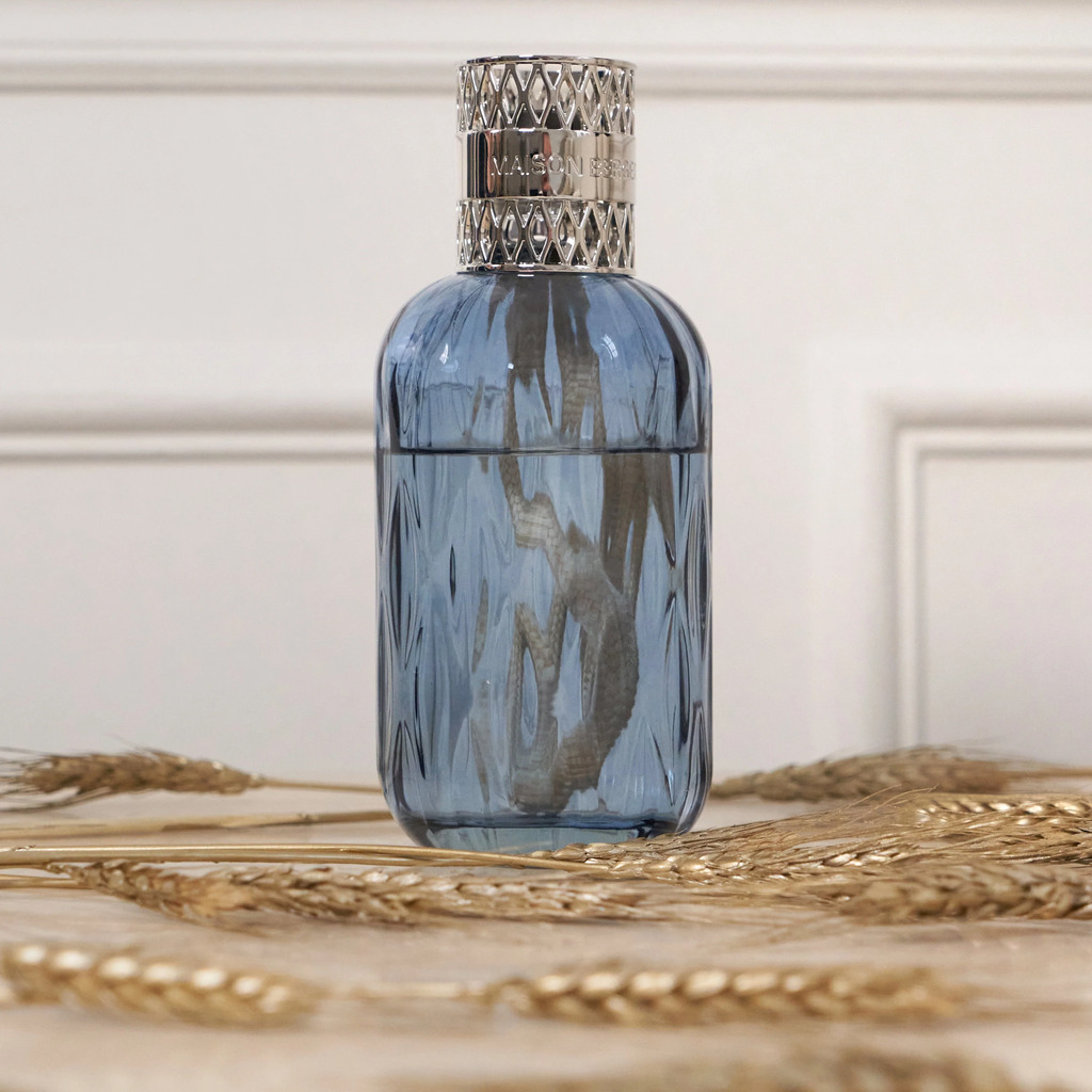 Maison Berger - Bộ đèn xông tinh dầu Quintessence Blue - 2 món - 380ml