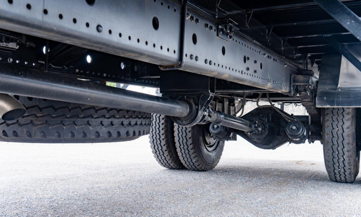 Xe tải B180 (4x2) thùng mui 8.2M - Tải 8.95 tấn