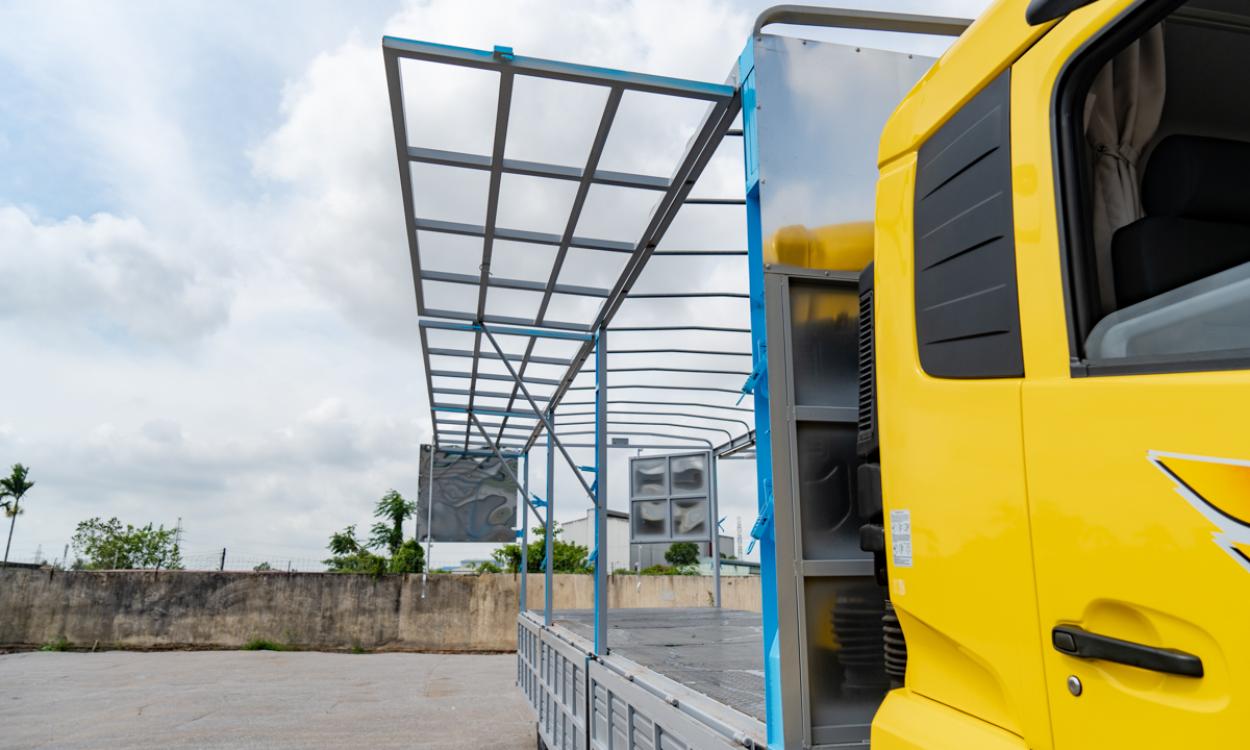 Xe tải B180 (4x2) thùng mui 8.2M - Tải 8.95 tấn