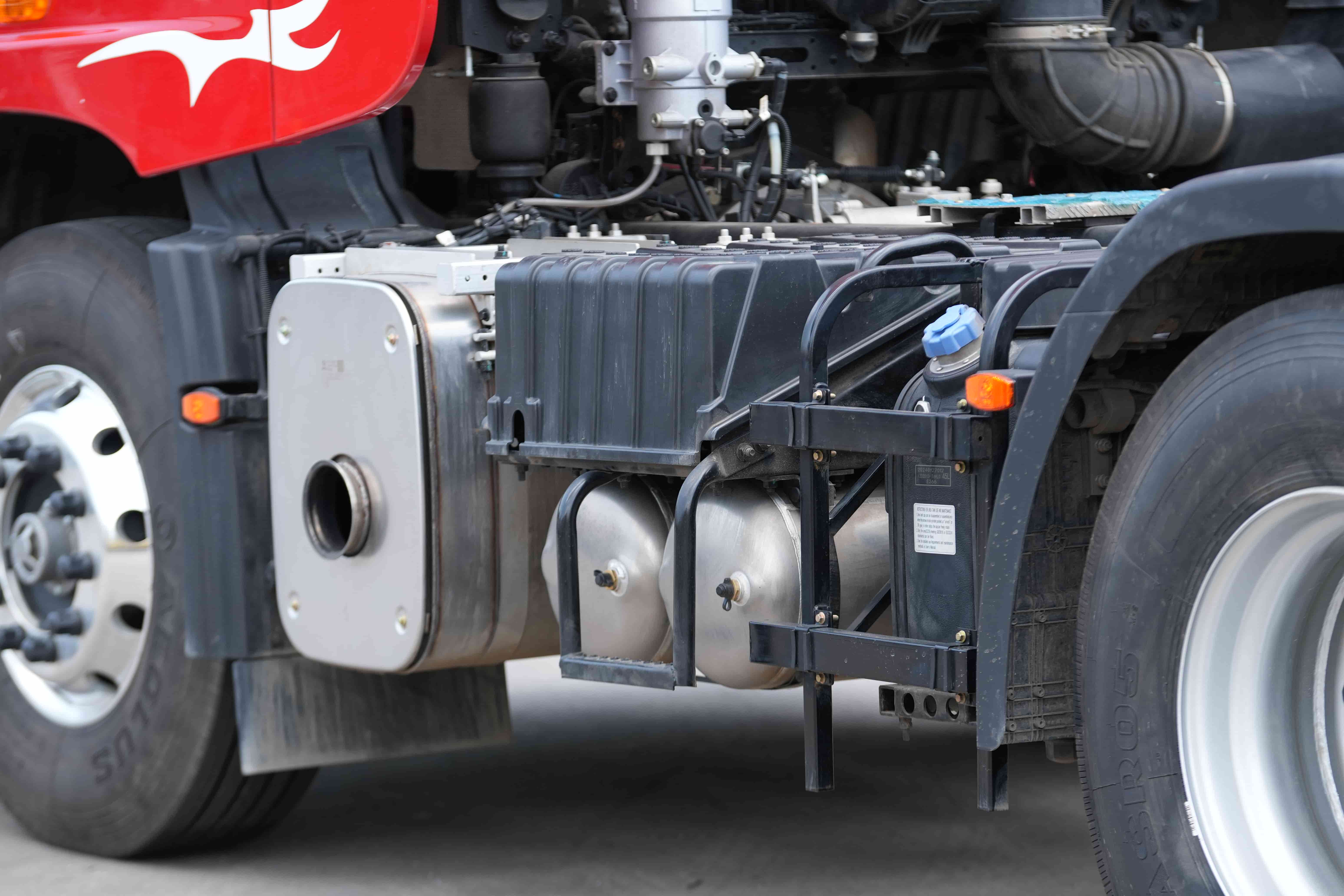 Đầu kéo 3 chân - GX 450