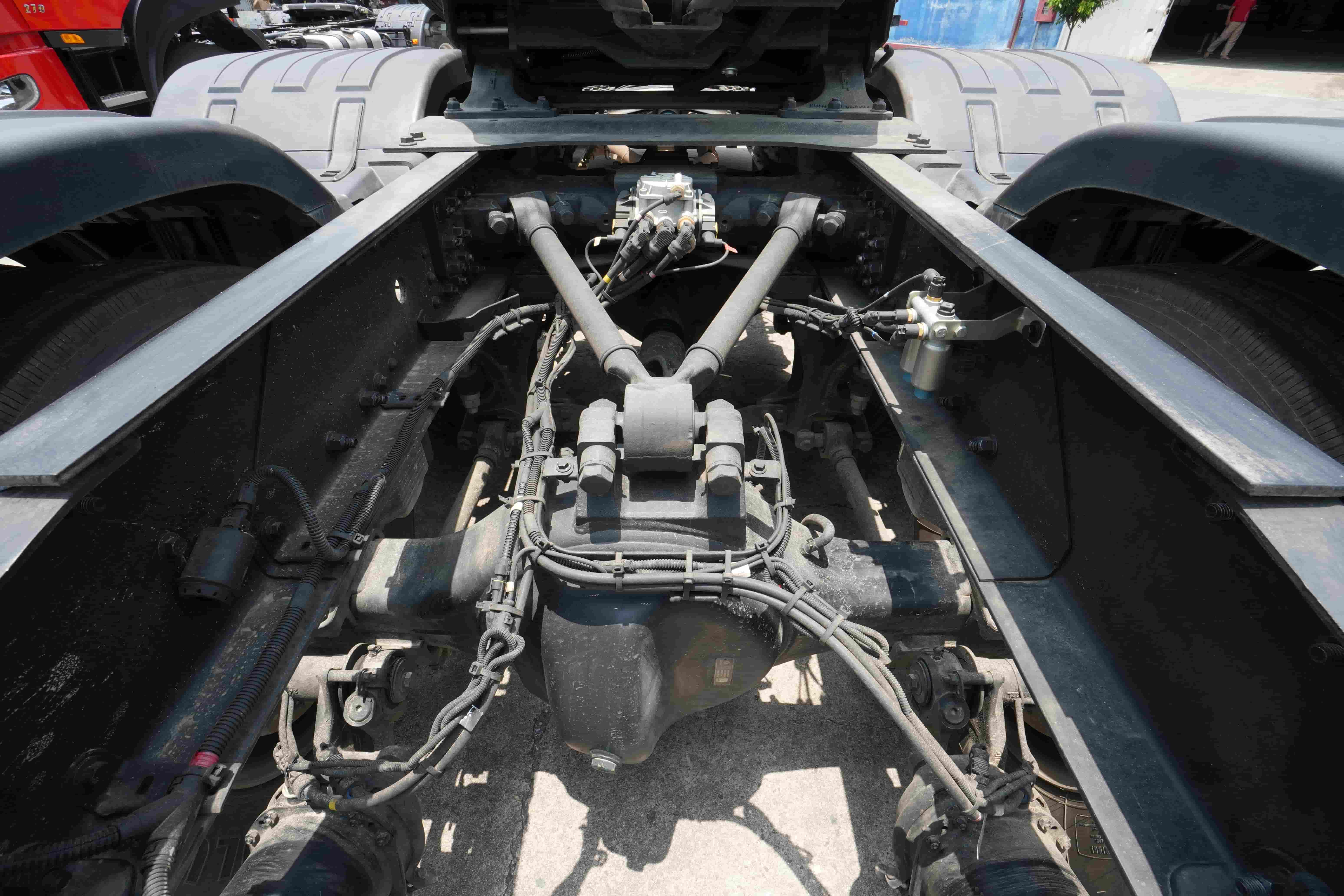 Đầu kéo 3 chân - GX 450