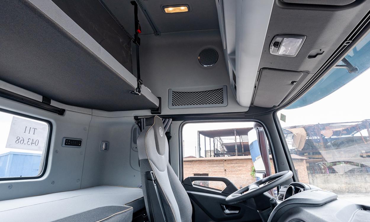 Xe đầu kéo D320 New - 420HP(6X4)