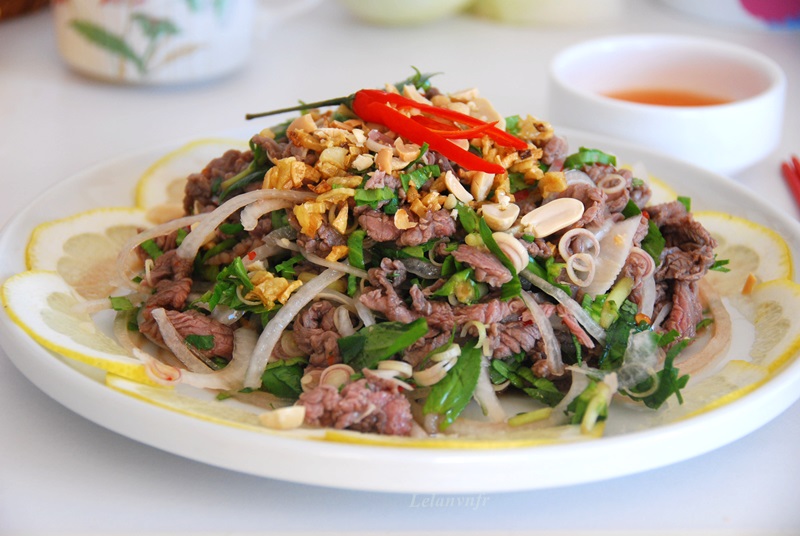 Bò tái chanh vào danh sách món dùng chanh ngon nhất thế giới