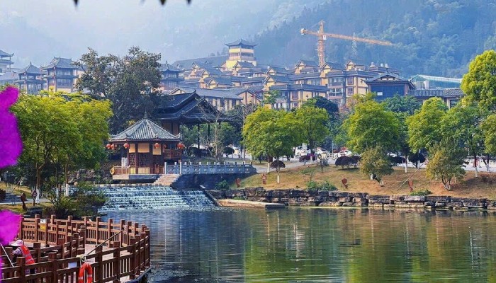 Hà Nội - Lào Cai - Hà Khẩu - Thạch Lâm - Côn Minh - Nghi Lương - Kiến Thuỷ - Hà Khẩu - Lào Cai - Hà Nội