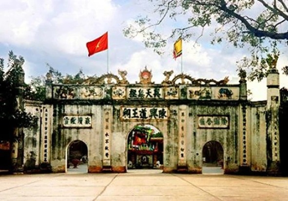 Hà Nội - Đền Chu Văn An - Chùa Côn Sơn - Đền Kiếp Bạc - Hà Nội.