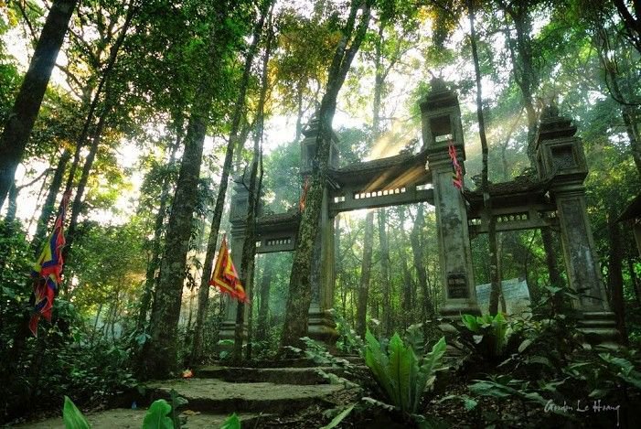 Đền Thờ Tản Viên - Vườn Quốc Gia Ba Vì