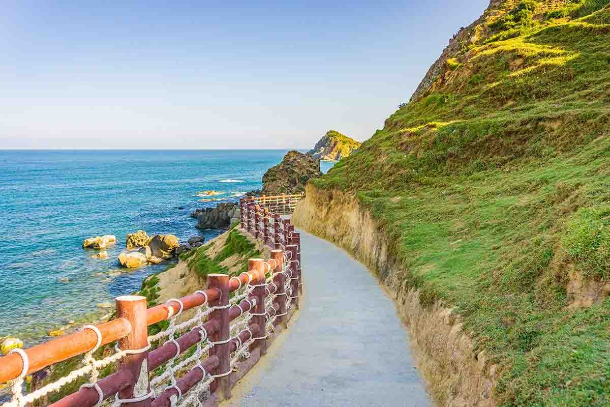 HÀ NỘI - QUY NHƠN - KỲ CO - EO GIÓ - GHỀNH ĐÁ ĐĨA - HÀ NỘI