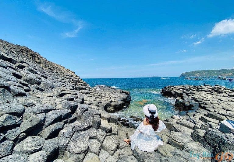 HÀ NỘI - QUY NHƠN - KỲ CO - EO GIÓ - GHỀNH ĐÁ ĐĨA - HÀ NỘI