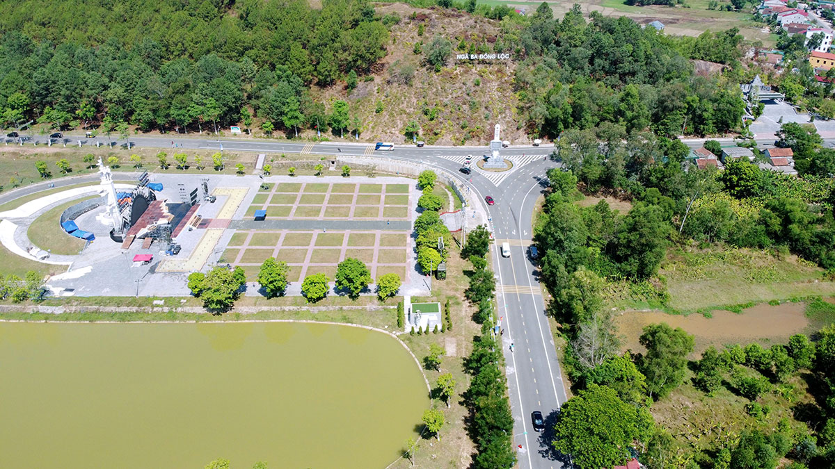 Hà Nội - Ngã Ba Đồng Lộc - Biển Nhật Lệ - Động Thiên Đường - Quảng Trị - Hà Nội